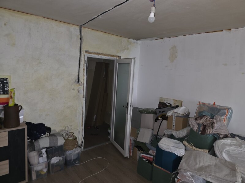 Piata Minis, chiar pe barajul Bicaz, 10 minute metrou Costin Georgian,